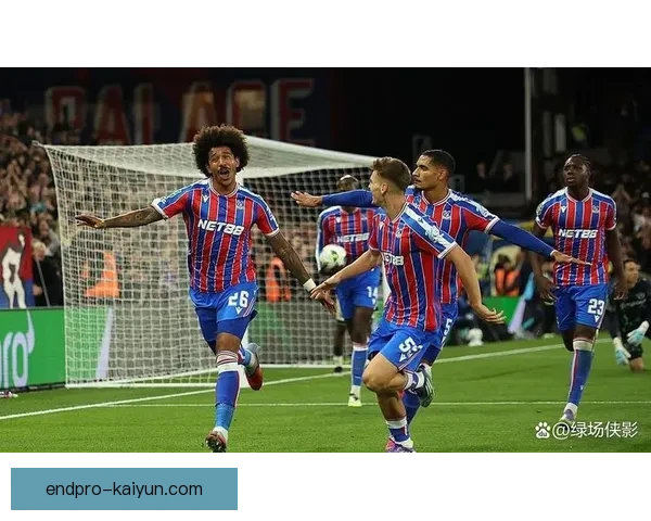 世界杯点球大战引发激烈竞争，球队表现备受关注