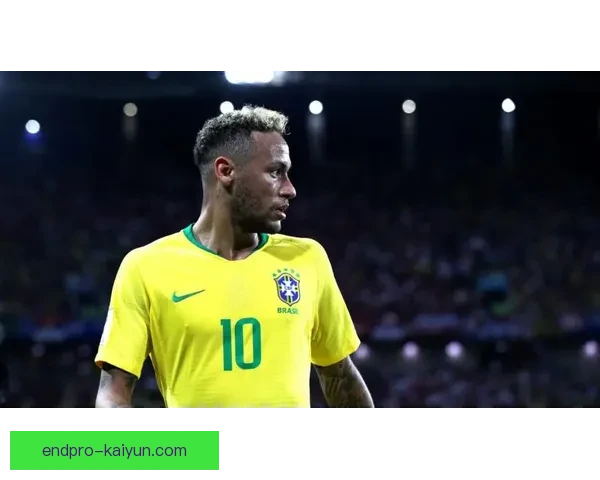 金玟哉在拜仁慕尼黑的主力位置逐渐稳定，状态回暖，备受期待。